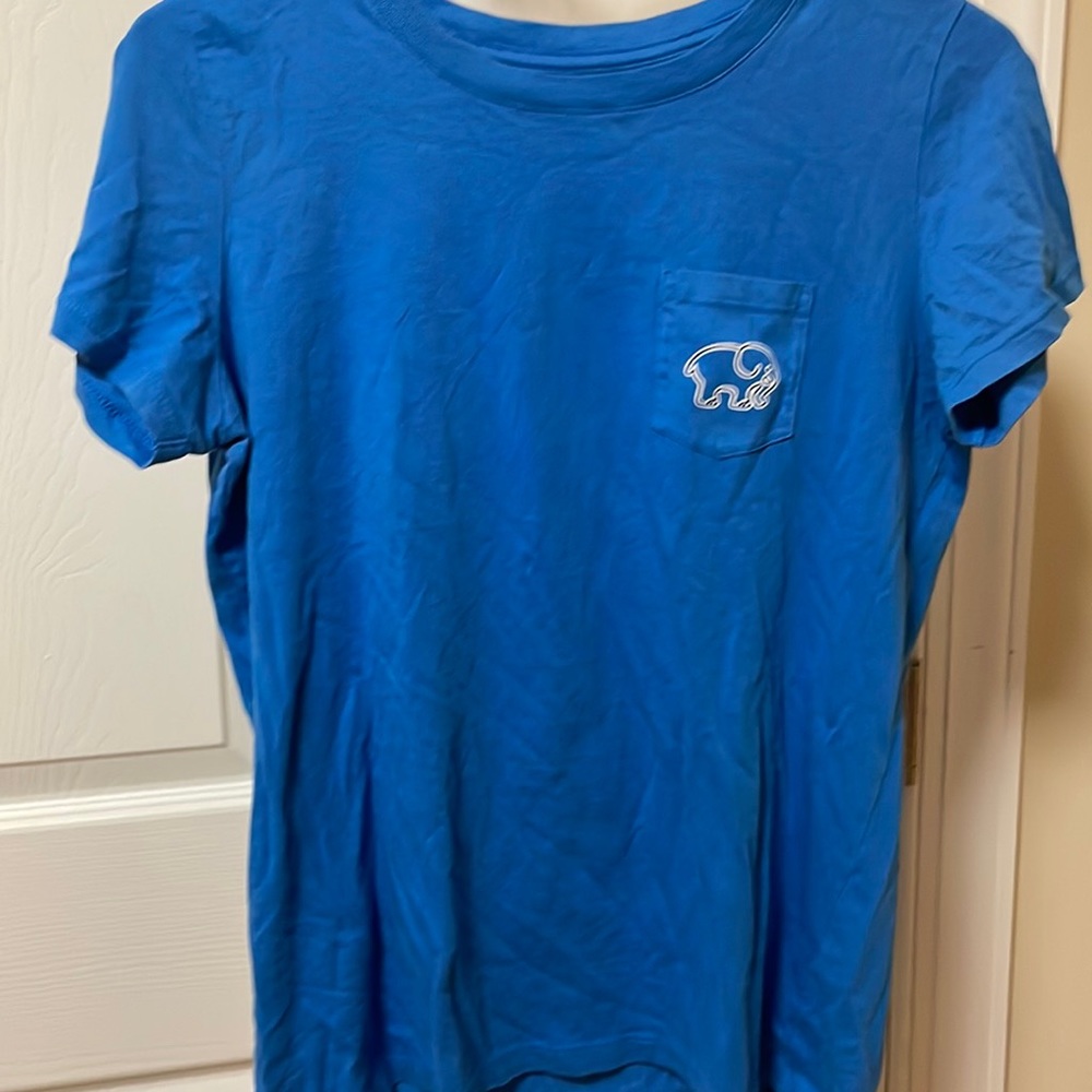 Ivory Ella tee size small